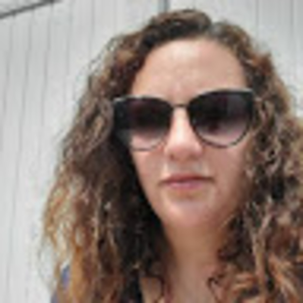 Meet your Posher, Liza